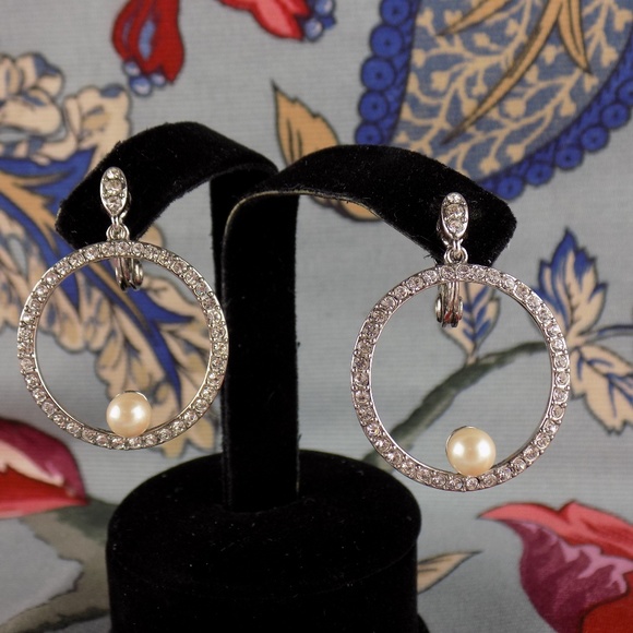 Vintage MONET silver tone Pave Rhinestone hoops - Picture 1 of 7
